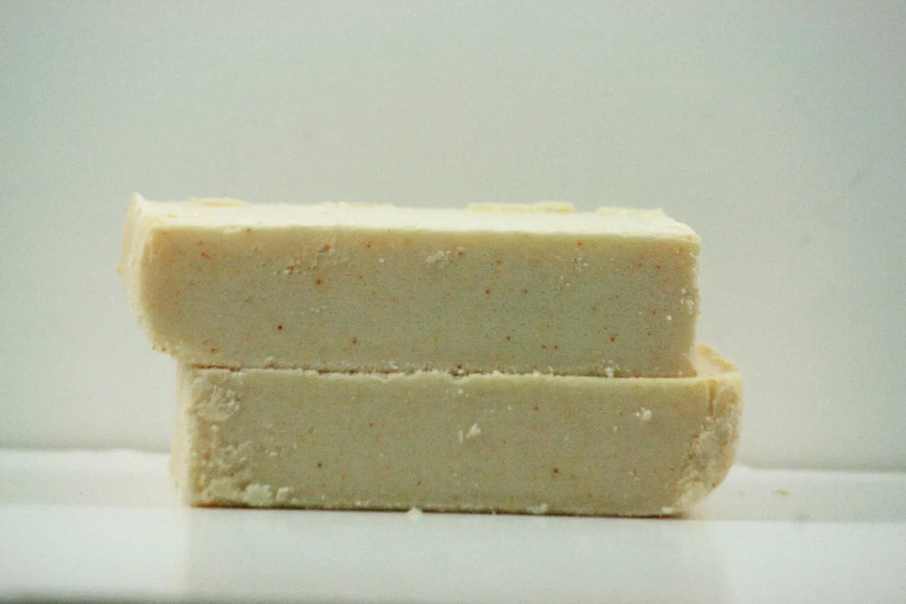 Lemongrass Sea Salt Bar Maroon Oliver