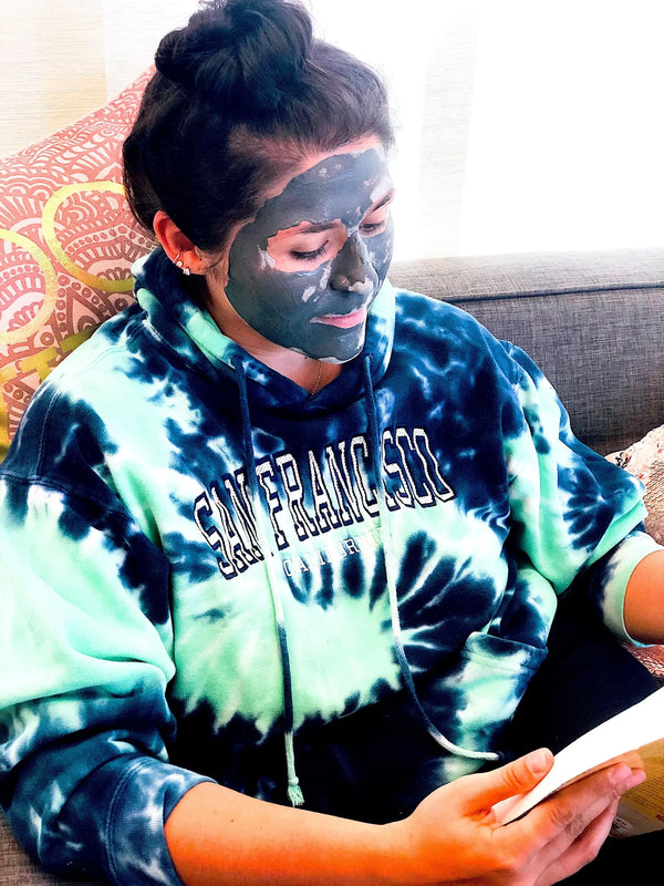 Organic Charcoal Mask / Activated Charcoal Mask White Smokey