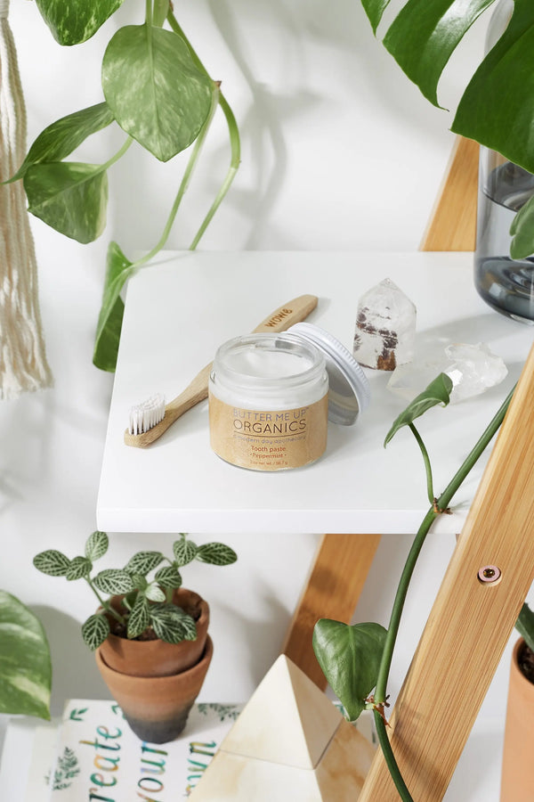 All Natural Organic Whitening Toothpaste / Remineralizing Toothpaste White Smokey