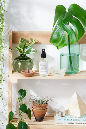 Organic Pillow Mist / Aromatherapy  / Relaxing Essential Oils / Gentle White Smokey