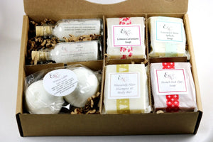 Pampering Bath Gift Set Maroon Oliver