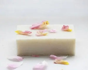 English Rose Spa Gift Set, Gift for Mom, Rose Spa Maroon Oliver