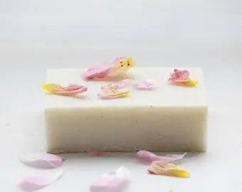 English Rose Spa Gift Set, Gift for Mom, Rose Spa Maroon Oliver