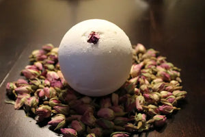 Bath Bomb Goats Milk and Honey White Smokey