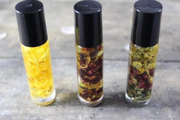 Organic Essential Oil Perfume / Perfume Oil/ Essential Oils / Herbal White Smokey