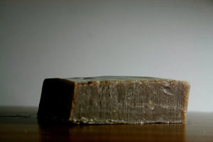 Birch Tar Shampoo & Body Bar Maroon Oliver